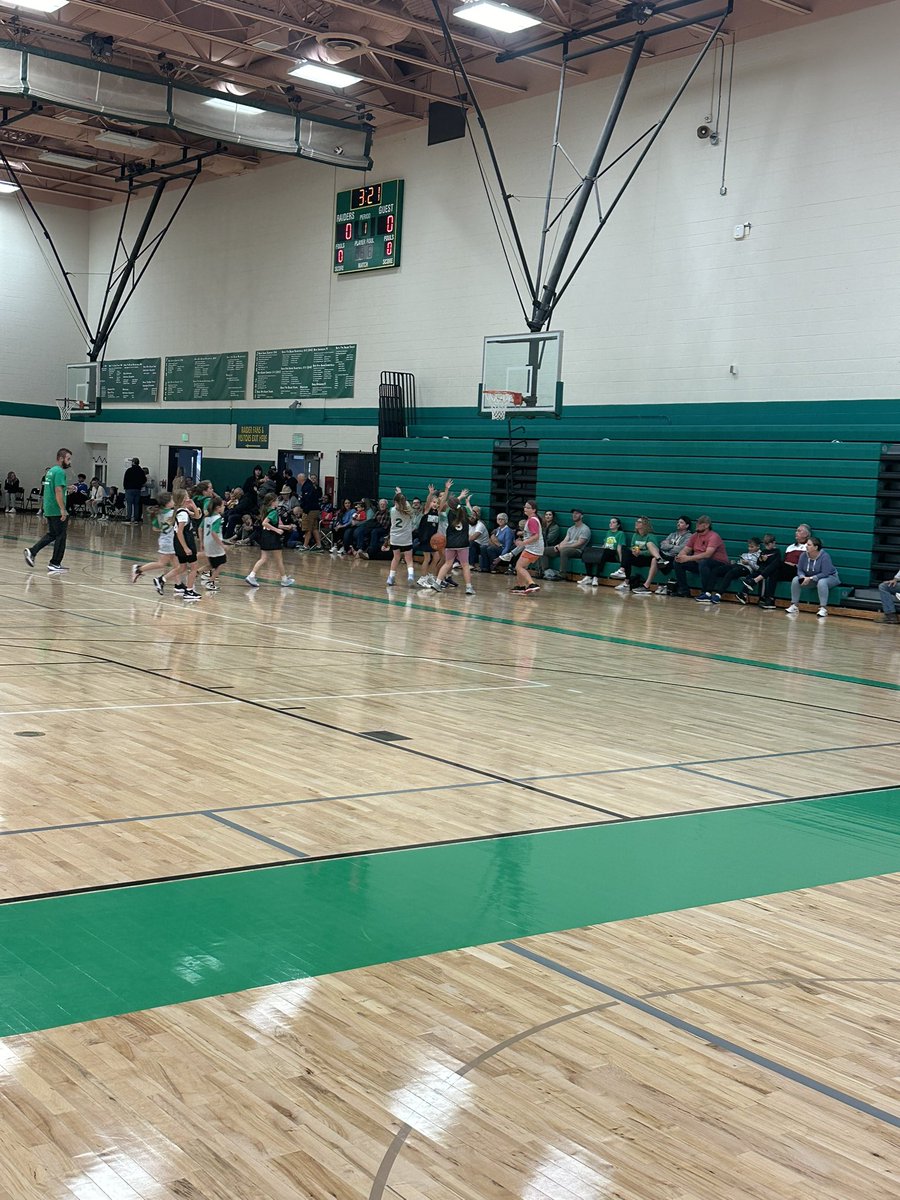NRRaidersGBB's tweet photo. Busy day for our program!  NYGBL games followed by Track-Or-Treat! 

1/2 League, 3/4 League, and 5/6 League followed by team bonding over candy and lots of dunks! Can’t wait for Official Day 1 on Monday 🔰🏀🎃 #StriveToTheTop https://t.co/NncQnsAOsI