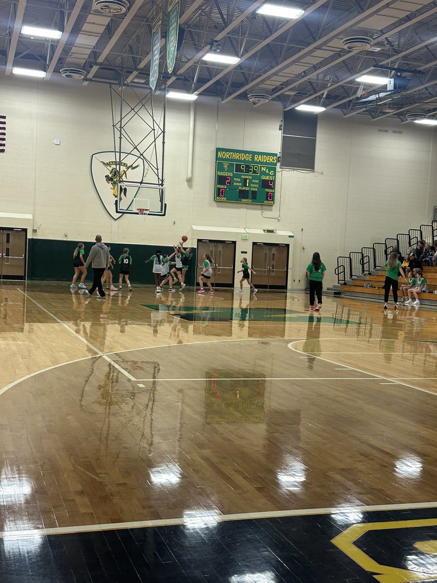 NRRaidersGBB's tweet photo. Busy day for our program!  NYGBL games followed by Track-Or-Treat! 

1/2 League, 3/4 League, and 5/6 League followed by team bonding over candy and lots of dunks! Can’t wait for Official Day 1 on Monday 🔰🏀🎃 #StriveToTheTop https://t.co/NncQnsAOsI