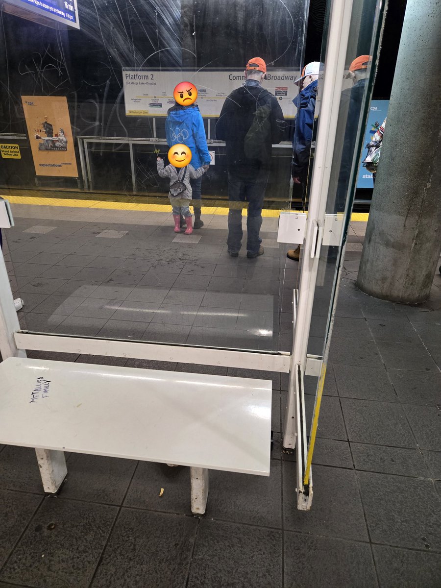 Avos99887's tweet photo. I've never seen someone wear a Vancouver 2010 volunteer jacket in real life before https://t.co/ajeB1WvWQa