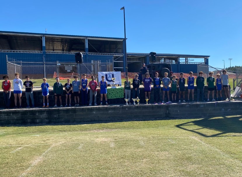 FMYellowJackets's tweet photo. Congrats to the Girls and Boys Varsity and JV teams for winning the York County Meet today! It was a clean 4-team sweep! #WeAreFortMill #GoJackets https://t.co/lOli8tdHZc
