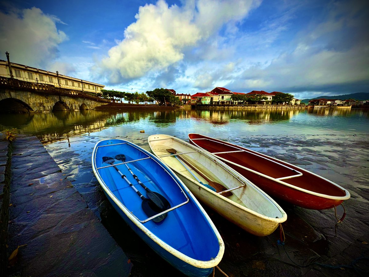 litolits's tweet photo. Las Casas Filipinas De Acuzar 🇵🇭

#Bagac #Bataan #Philippines 
#Simpleimage #iPhoneOnly 
#WalkingAroundBagac 
#BeautifulCity #NaturallyCurious 
#FlyClickEditRepeat https://t.co/ZCqRHlLXrh
