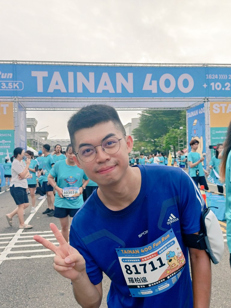 今天解鎖了好多網友（？
但有合照的只有一張
（我太害羞了…🥲