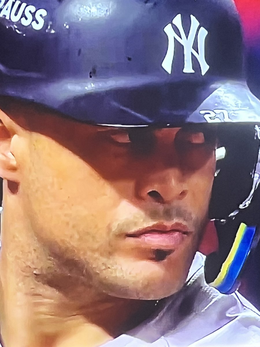 zz_zzzzzzzzzz22's tweet photo. He had that look in his eye I knew something special was gonna happen #Yankees https://t.co/GtVBhCBx06