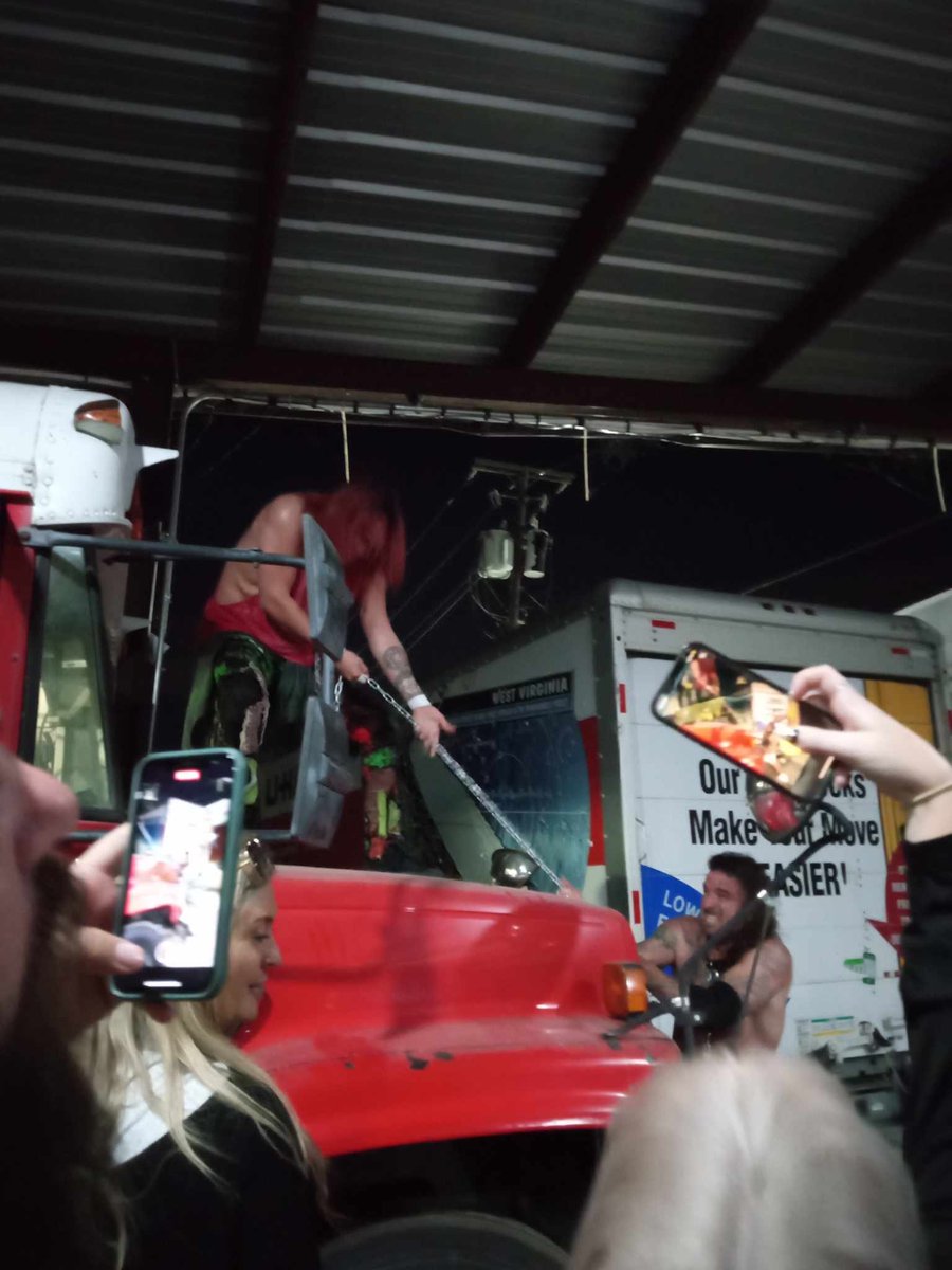 JosephMueller's tweet image. Excellent night at @MatWarPro celebrating the #2YA two year anniversary. The main event #RatKing Chain Match was a truly insane spectacle to witness! Congrats to the once again #andNEW Trinity River Heritage Champ @texasDAMO