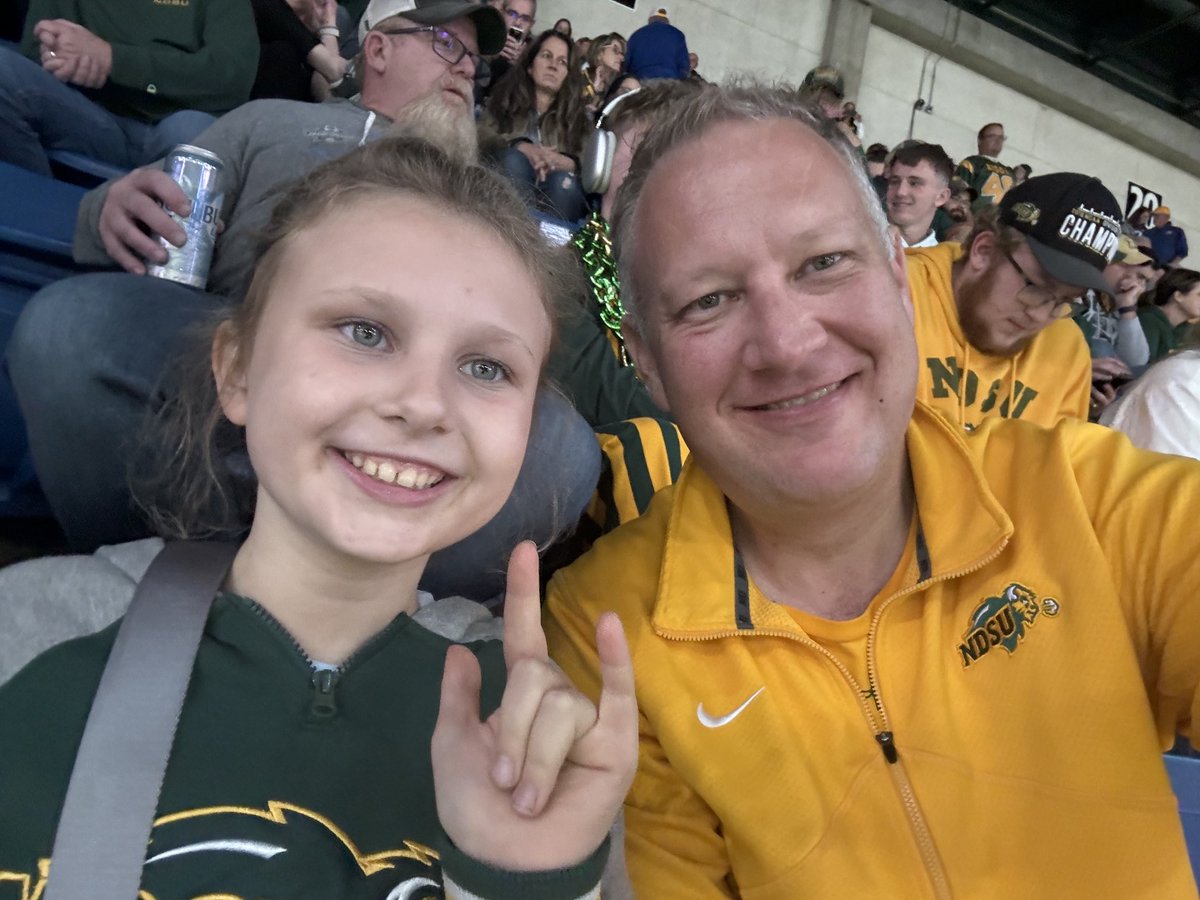 Drew_Olafson's tweet photo. #Scheelsgameday https://t.co/HQXbtDdssG