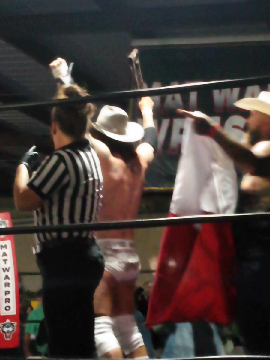 JosephMueller's tweet image. Excellent night at @MatWarPro celebrating the #2YA two year anniversary. The main event #RatKing Chain Match was a truly insane spectacle to witness! Congrats to the once again #andNEW Trinity River Heritage Champ @texasDAMO