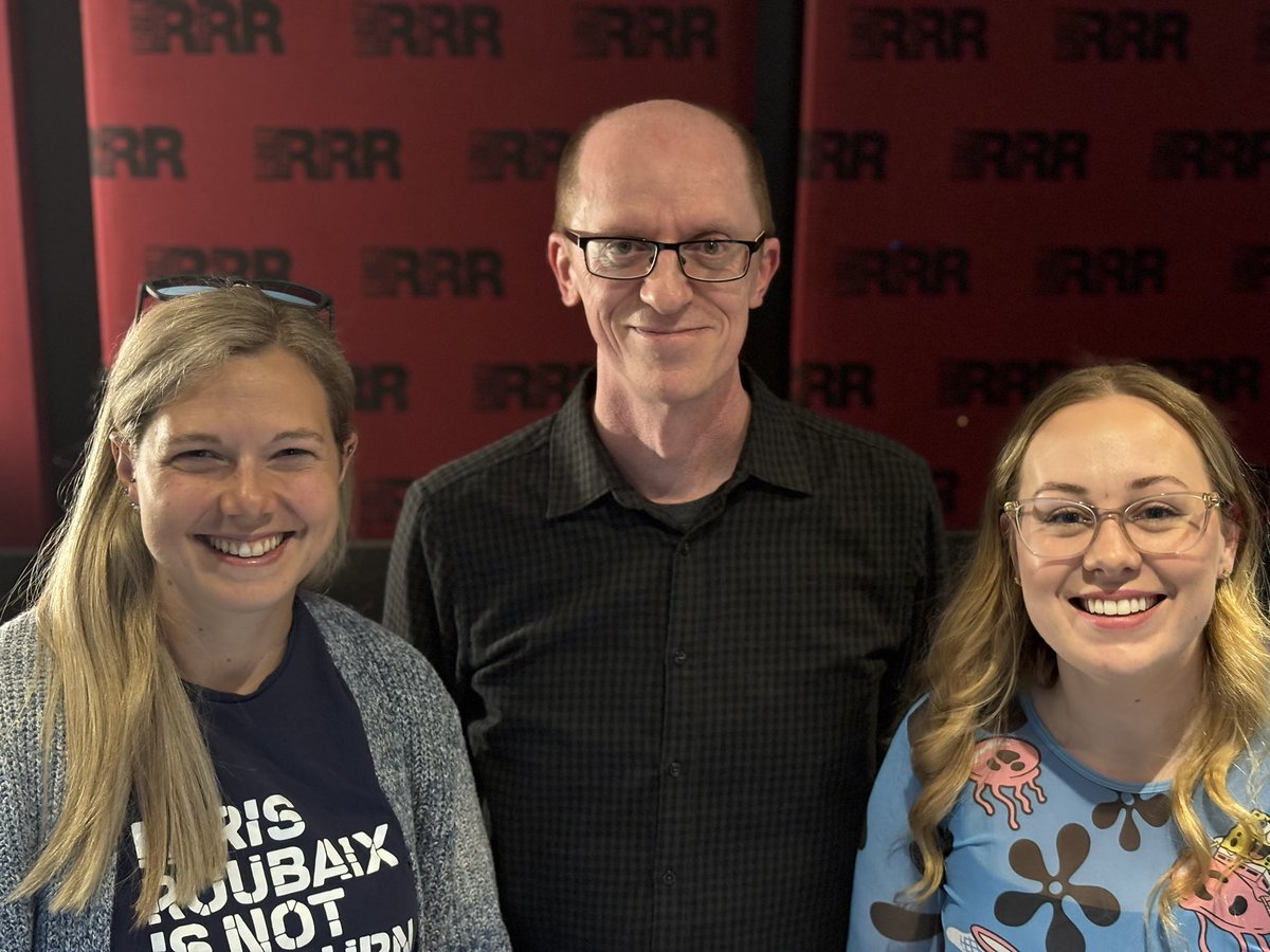 Dr Susi Seibt (@nanosusi) on Twitter photo Double #SuperstarsofSTEM in the house 🎙️📻
Stellar ✨ to have <a href="/SaraWebbScience/">Dr. Sara Webb</a> join <a href="/DrShaneRRR/">Dr Shane Huntington OAM</a> <a href="/ChrisKP2/">Chris KP</a> and I at the <a href="/3RRRFM/">3rrrfm</a> <a href="/einstein_agogo/">Einstein A Go Go</a> show today ☺️
<a href="/ScienceAU/">Science & Technology Australia</a>
Check out her gig on Halloween 🎃 👻 Double #SuperstarsofSTEM in the house 🎙️📻
Stellar ✨ to have <a href="/SaraWebbScience/">Dr. Sara Webb</a> join <a href="/DrShaneRRR/">Dr Shane Huntington OAM</a> <a href="/ChrisKP2/">Chris KP</a> and I at the <a href="/3RRRFM/">3rrrfm</a> <a href="/einstein_agogo/">Einstein A Go Go</a> show today ☺️
<a href="/ScienceAU/">Science & Technology Australia</a>
Check out her gig on Halloween 🎃 👻