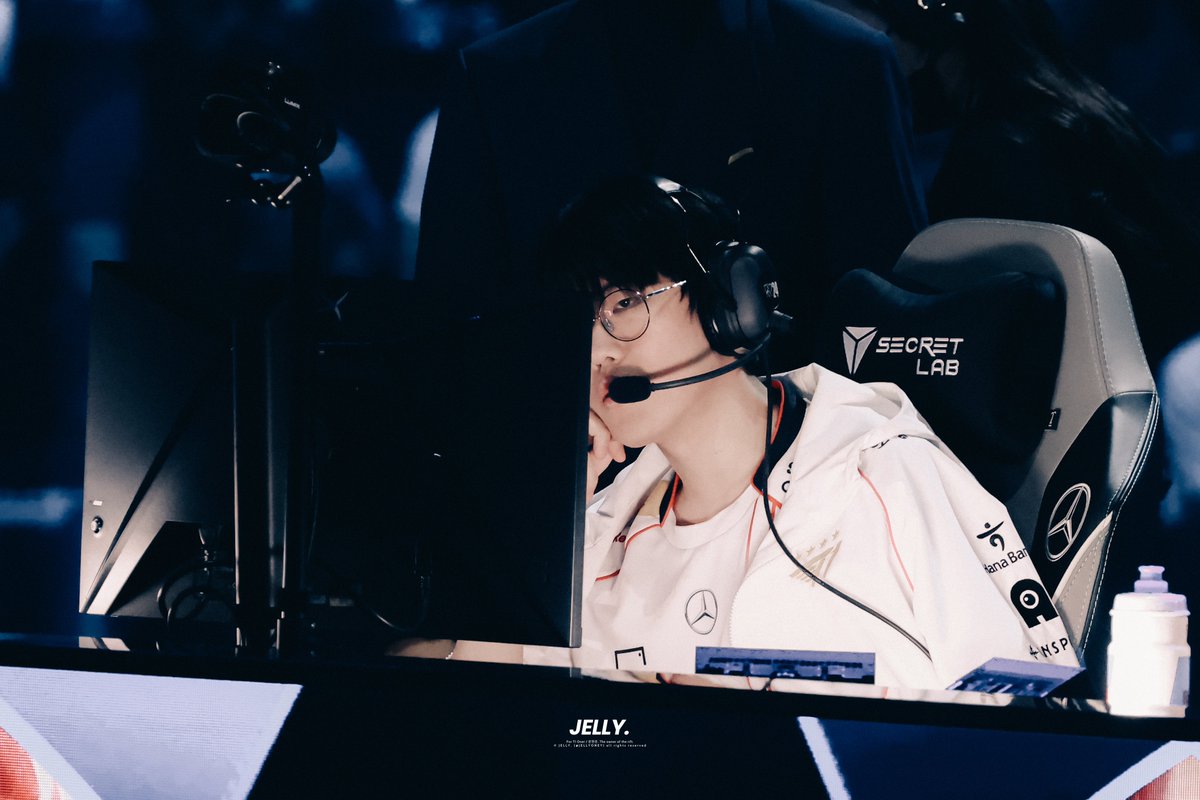 jellyoney's tweet photo. 241019 Knockout Stage T1 vs TES

#Worlds2024 
#ONER #오너 #문현준 https://t.co/IRb8Si1p0y