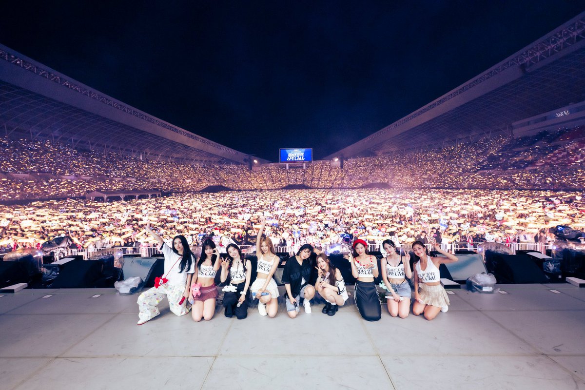mina_pengu1n's tweet photo. ㊗️TWICE 9周年

2024年10月20日
TWICEデビュー9周年！

本当に色々なものを頂いていて、
感謝しかありません。
現在進行形で���生変えてもらってます！

TWICEに、ONCEに、出会えて幸せです。

これからも無理なく、最高最強の9人として元気に活動して下さい。　
心から応援してます❤️‍🔥

#TWICE #ONCE https://t.co/FZroJpbH2t