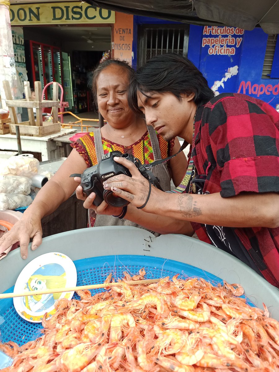 Freynalucero's tweet photo. Hoy hicimos una corona de maiz zapalote para las reinas zapotecas de Juchitán. https://t.co/jEC64aeIwM