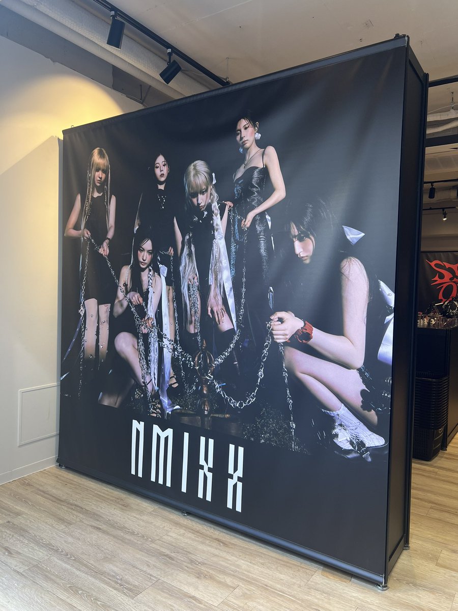 chu__cream's tweet photo. #NMIXX #fe304_stickout #SeeThat
#Fe3O4_STICKOUT_POPUP_STORE_JAPAN #SOUNDWAVE https://t.co/gPfxkTcwvW