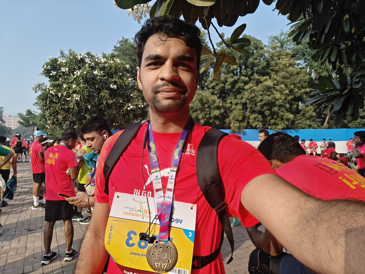 Pbhajanka's tweet photo. Selfie after finishing the Delhi Half Marathon
#VedantaDHM24 #RangdeDilli https://t.co/uoVl29YwpJ