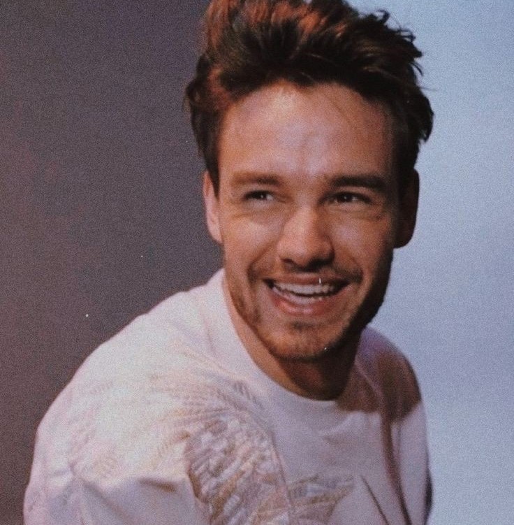CamiilaFernaa's tweet photo. Fotos del cuerpo de Liam Payne 💔
No pudimos parar la tragedia que se llevó a Payno pero si podemos detener que más gente vea la foto de su cuerpo 😭 Descansa en paz mi Payno 💗✨
Liam Payne’s body https://t.co/zfRQdvhzWP