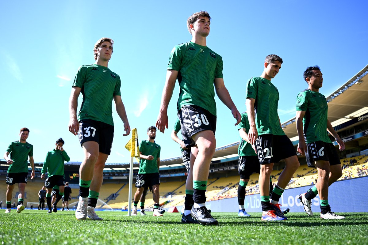 wufcofficial's tweet photo. Ready for kick-off 💪 https://t.co/0wBereadsZ