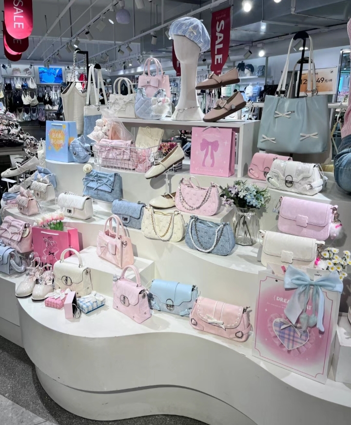 jangan lupa baca rules 💗 tweet media