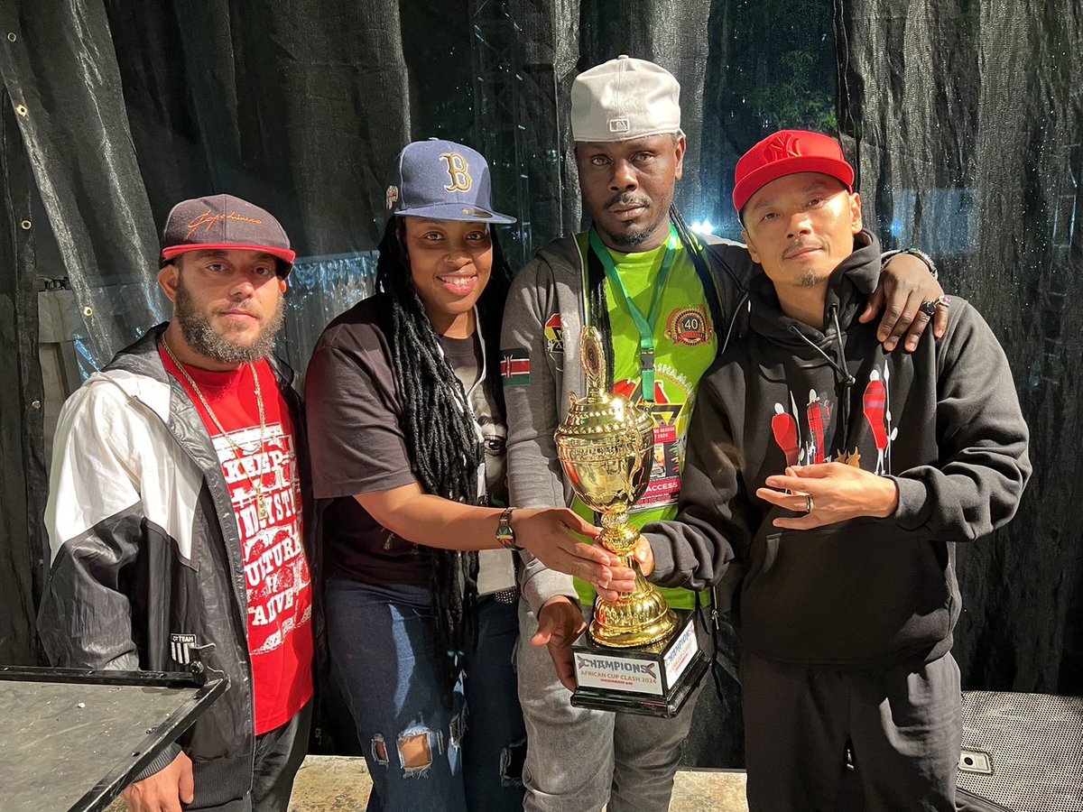 YARDBEAT_JP's tweet photo. 【クラッシュ速報】

昨日行われた
“AFRICAN CUP CLASH”
SHASHAMANE 48TH ANNIVERSARY

勝利を収めることができました✨🏆✨

世界5大陸目のトロフィー奪取🏆
サウンドクラッシュ世界旅
グランドスラム達成しました🌎

皆様、応援ありがとうございました。

#YardBeat 
#SoundSystem https://t.co/5bz4k9ktUd