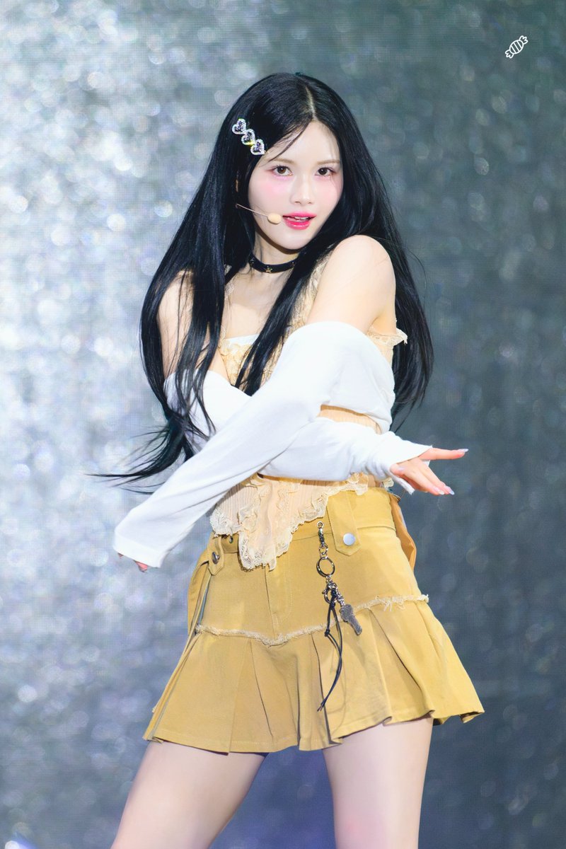 yubin050203's tweet photo. 241006  백제문화제  

s16님 안녕하세요. 

#tripleS #트리플에스 
#마유 #Mayu

@triplescosmos https://t.co/PGaCrNejUD