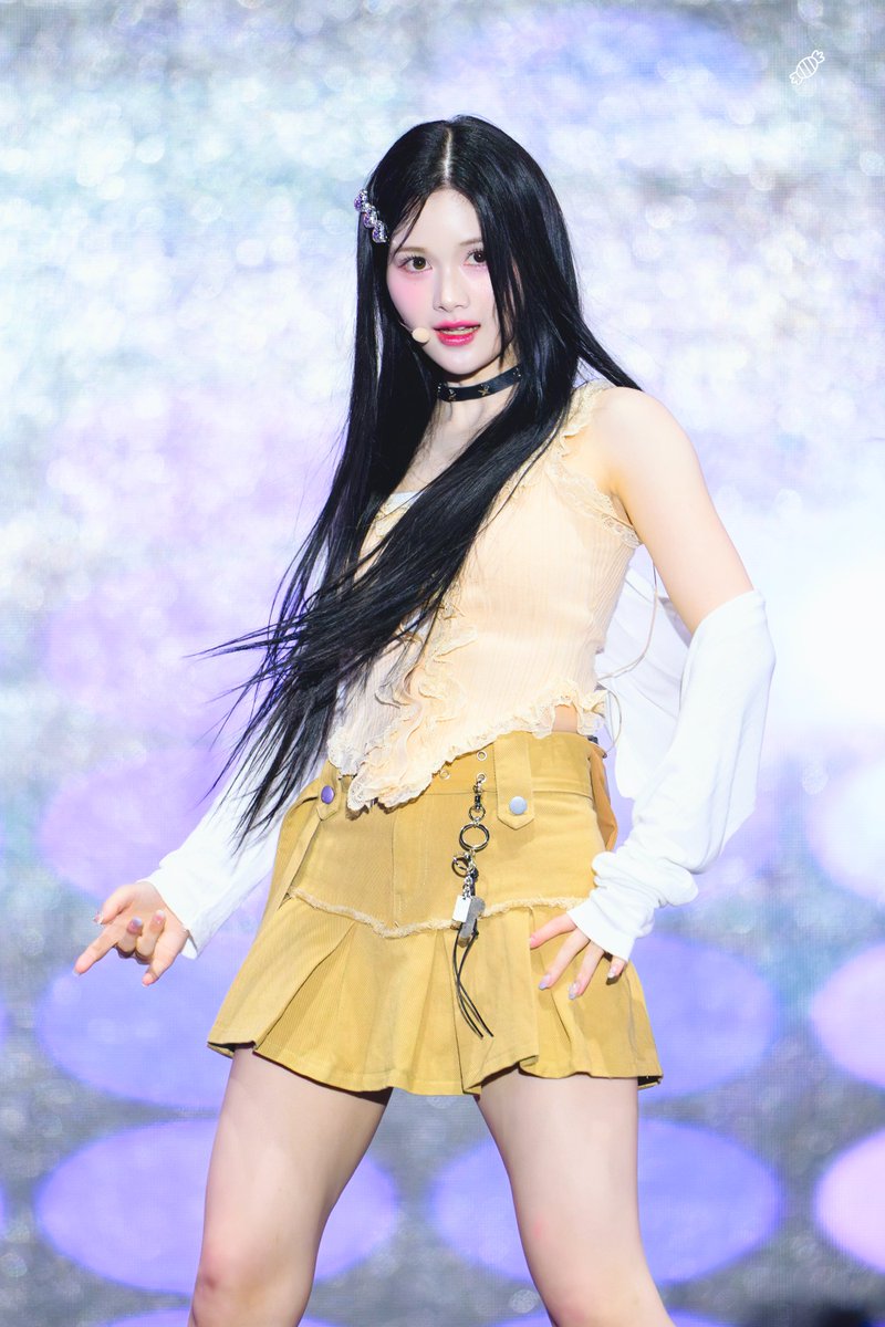 yubin050203's tweet photo. 241006  백제문화제  

s16님 안녕하세요. 

#tripleS #트리플에스 
#마유 #Mayu

@triplescosmos https://t.co/PGaCrNejUD