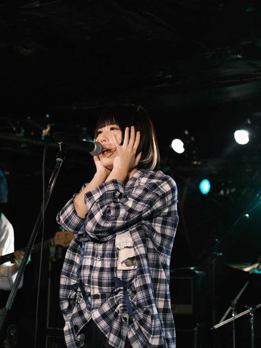 fjxp_cr's tweet photo. 2024.10.19 @下北沢SHELTER
「海中さんぽ vol.1」
鯨デパート / 田渕ひさ子 https://t.co/EP99Rd53zQ