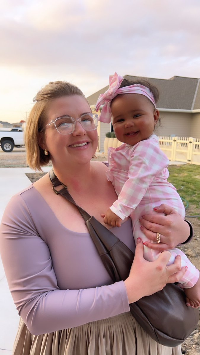 I might be totally biased, but my girl is just the cutest little sweet pea! ☺️