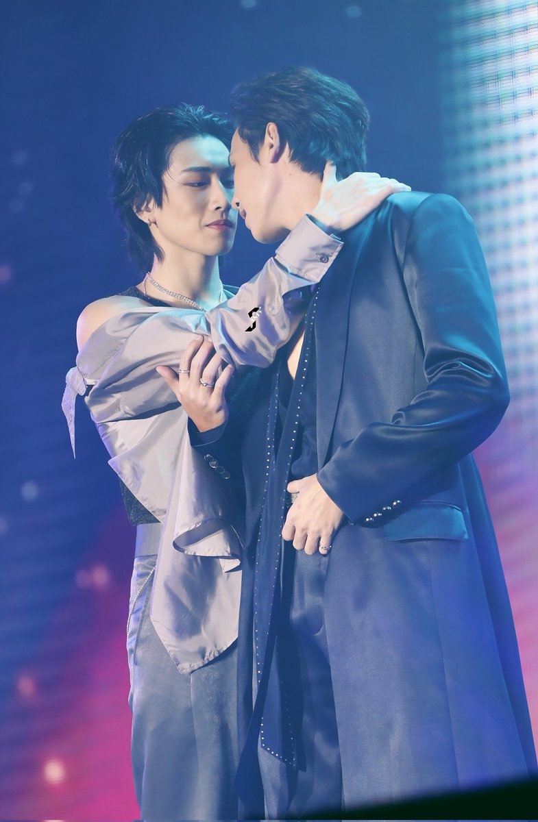 real_mamamukinn's tweet image. กอดพ่อทำอาย กอดผู้ซายแน่นอิ้งติ้ง