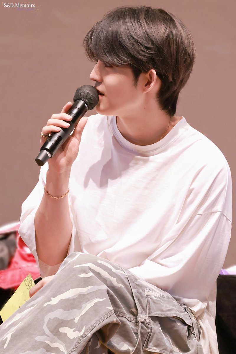SDMemoirs's tweet photo. 241019
BDM 팬싸

💬talking time

#에스쿱스  #SCOUPS 
#승철  #최승철 
#세븐틴  #SEVENTEEN https://t.co/7P4lksZ3w9