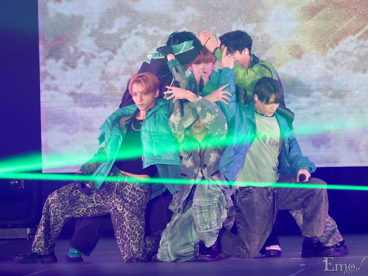 Emo_miu's tweet image. 💜#ガルアワ2024AW💜

【LIVEステージ】
ONE N&apos; ONLY、初出演にして大トリ👑
唯一無二な圧巻のパフォーマンスで会場中を熱くする❤️‍🔥🤍🟩＜イベントレポ＞

[📸Emo!写真49枚▼]※ソロ写真も!!
🔗emomiu.jp/news/200346/

@GirlsAward #ガルアワ #ワンエン #ONENONLY #SWAG @onenonly_tokyo
#Emomiu💜
