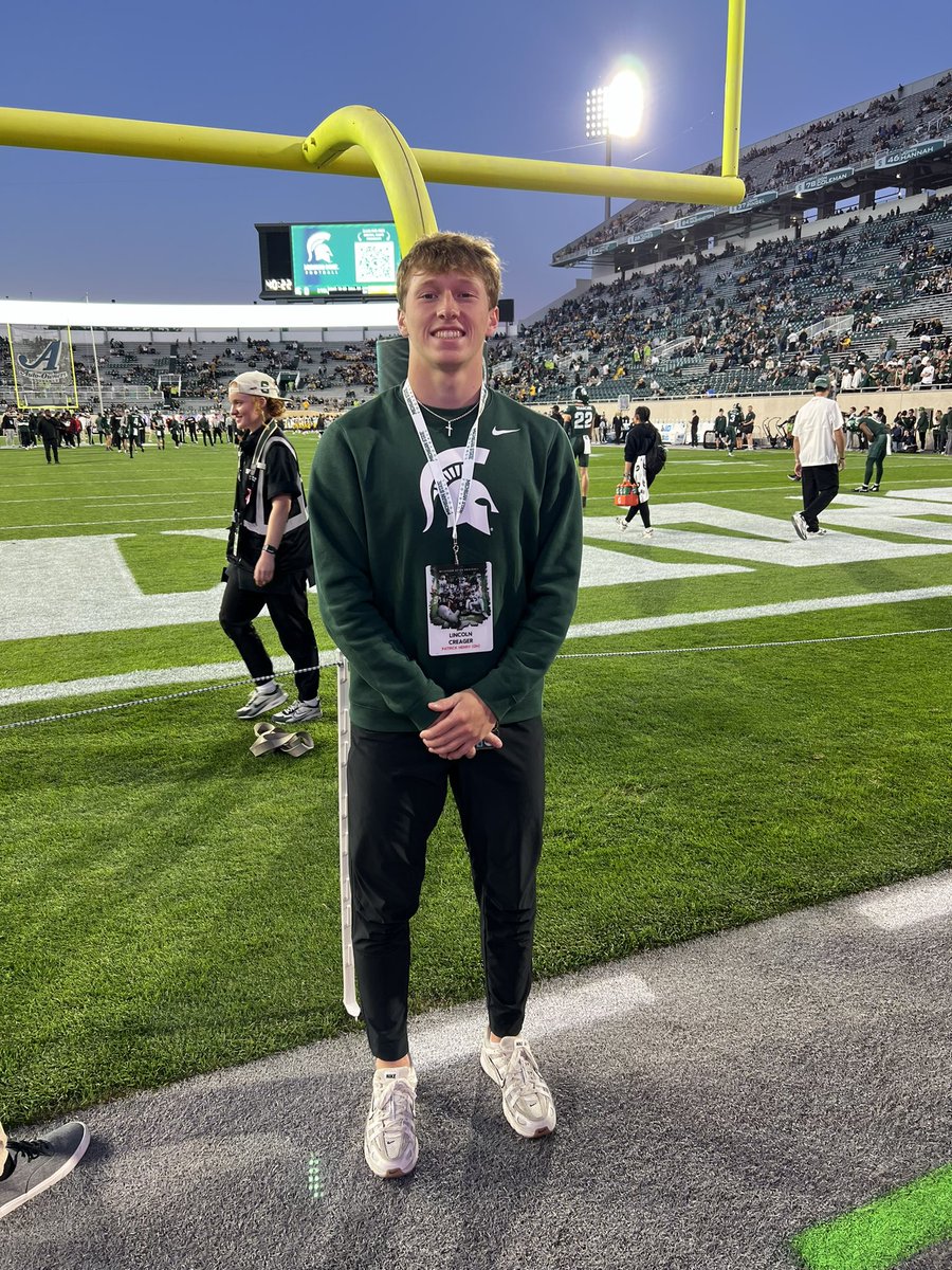 Lincoln Creager (@lincolncreager) on Twitter photo Had a great game day visit with the family at Michigan State tonight! Thanks again <a href="/Coach_Gordon20/">Chris Gordon</a> for the invite! Excited to keep in touch! #GoGreen #GoWhite 🟢⚪️
<a href="/MSU_Football/">Michigan State Football</a> <a href="/MSUFBRecruiting/">Spartan Recruiting</a> @SpartansRivals <a href="/Coach_Smith/">Jonathan Smith</a> <a href="/JoeS_Rossi/">Joe Rossi</a> <a href="/ryanobleness/">Ryan O'Bleness</a> @RivalsDylanCC <a href="/AllenTrieu/">Allen Trieu</a> Had a great game day visit with the family at Michigan State tonight! Thanks again <a href="/Coach_Gordon20/">Chris Gordon</a> for the invite! Excited to keep in touch! #GoGreen #GoWhite 🟢⚪️
<a href="/MSU_Football/">Michigan State Football</a> <a href="/MSUFBRecruiting/">Spartan Recruiting</a> @SpartansRivals <a href="/Coach_Smith/">Jonathan Smith</a> <a href="/JoeS_Rossi/">Joe Rossi</a> <a href="/ryanobleness/">Ryan O'Bleness</a> @RivalsDylanCC <a href="/AllenTrieu/">Allen Trieu</a>