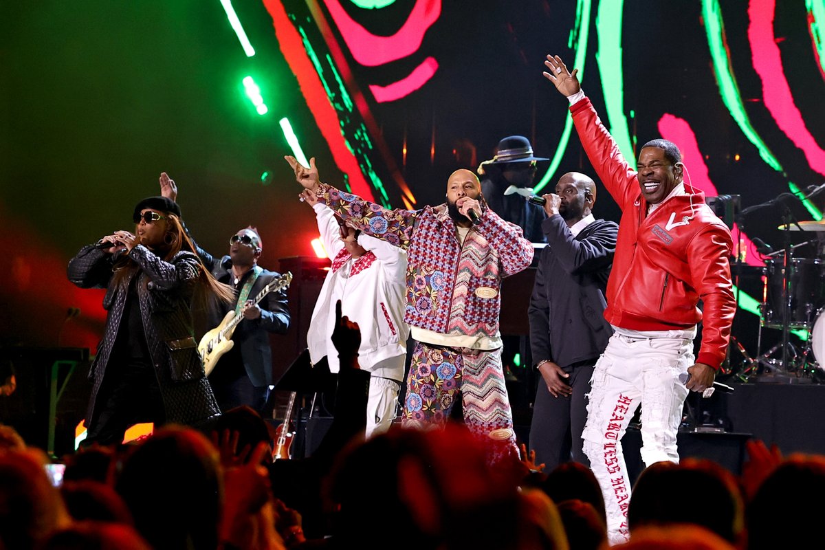 consequence's tweet photo. A Tribe Called Quest were inducted into the Rock and Roll Hall of Fame with all-star tribute performance featuring Busta Rhymes, De La Soul, Queen Latifah, Common, and  The Roots → https://t.co/UT6F3dmXo7 https://t.co/f9da3JtT3N