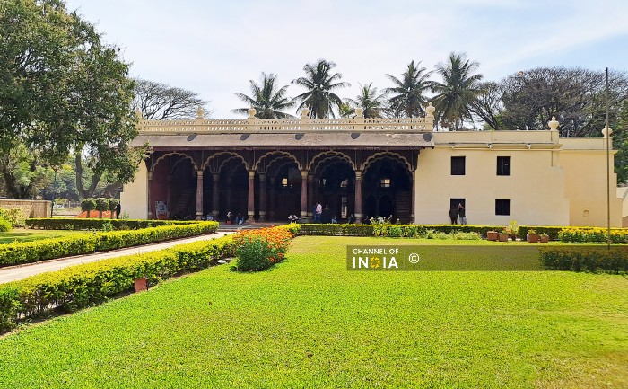 channelofindia's tweet photo. #TipuSultan's Summer Palace, #Bengaluru, #Karnataka.
Photo by: Karnataka Tourism
https://t.co/dkX6D7pTte

Upload Your Best #TravelPhotography.
Visit: https://t.co/70ihClNfSH
You can upload as many you can and we are sure people will like your #photography very much.

#India https://t.co/InoC9Sg6MH