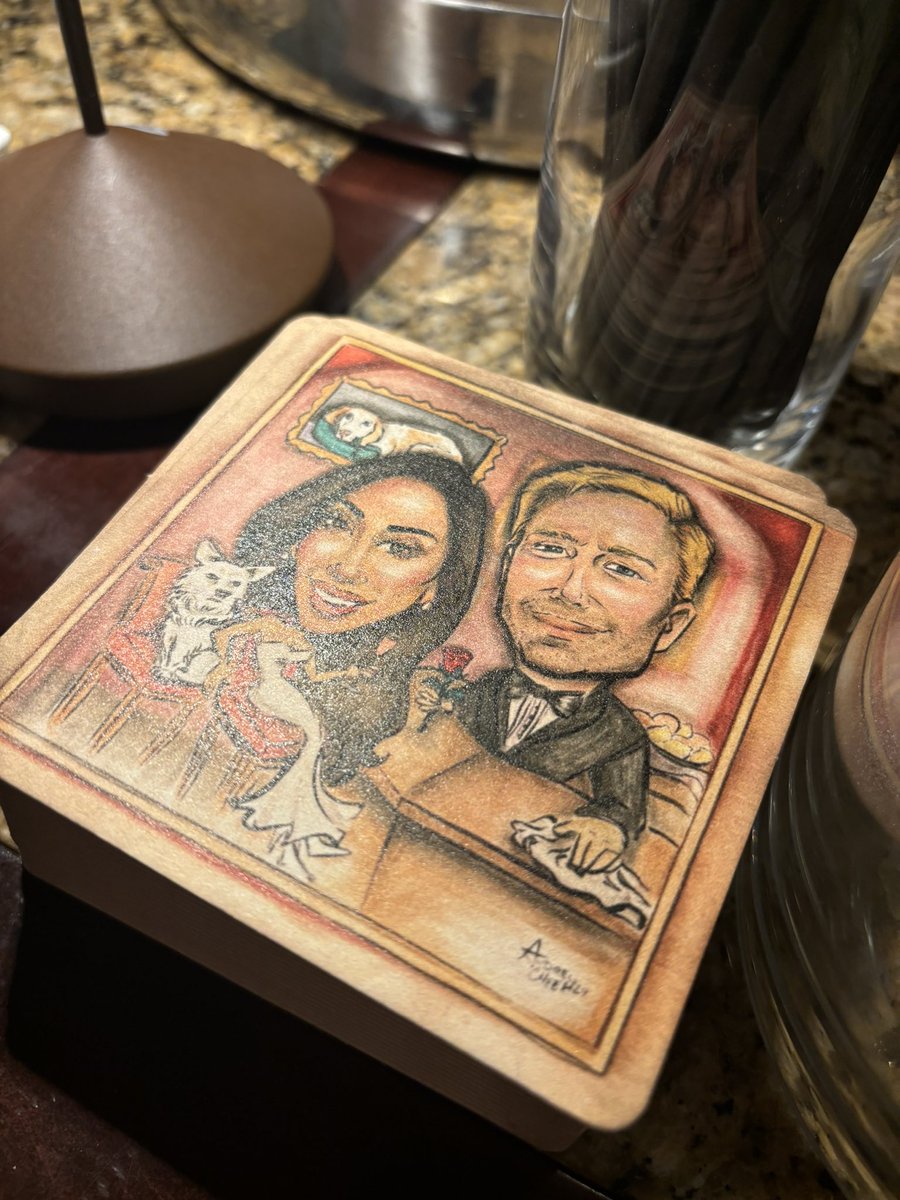 Laura Hayes 🍣 tweet media