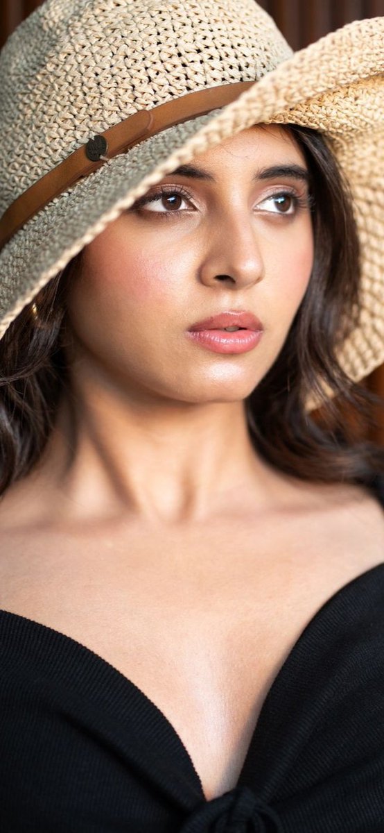 govtjobsalert26's tweet photo. 🎯 #PreethiAsraniThread  

#Bollywood #Actress #PreethiAsrani New Look https://t.co/qf8HjSX9BV