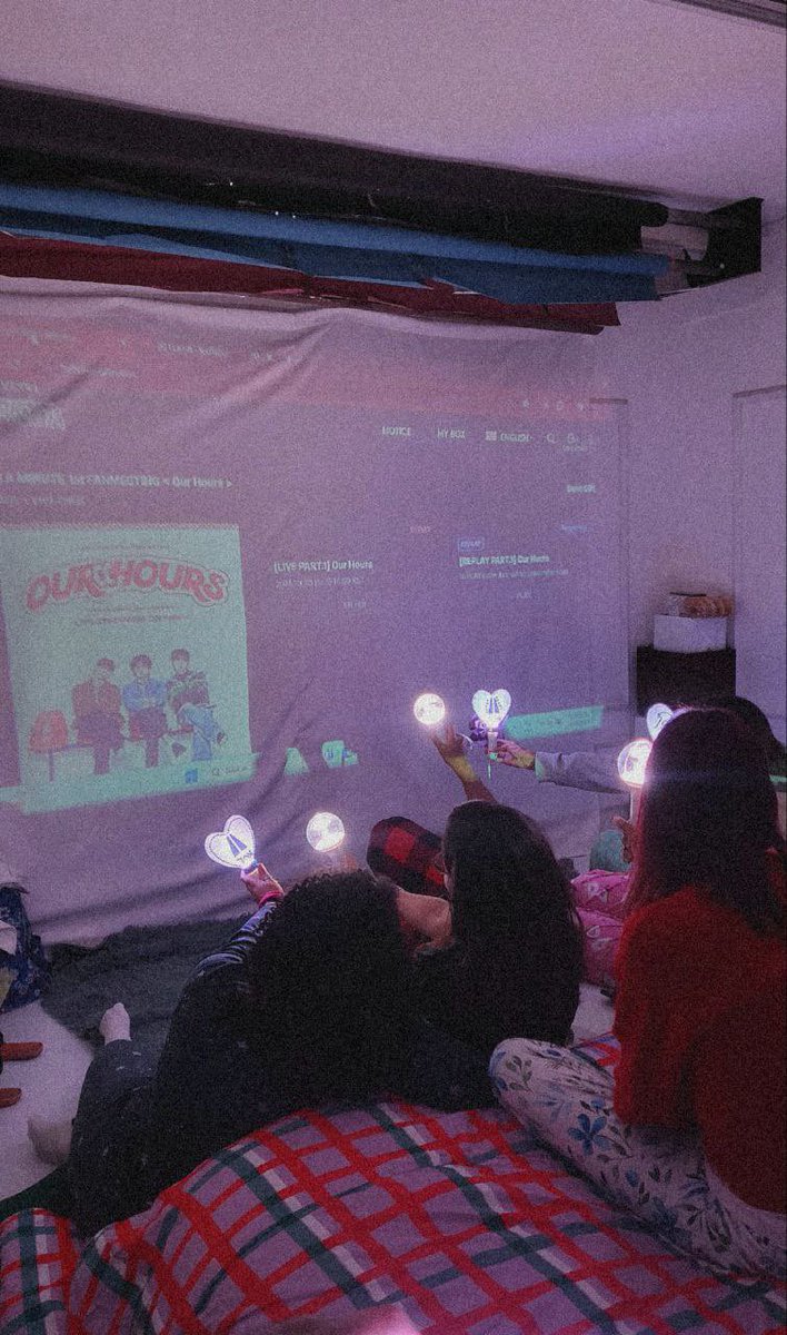 inaminute_DR's tweet photo. Here in the DR we’re so excited and can’t wait for In A Minute Fan meeting <Our Hours> to finally start!!!!🤩❤️🎉

Contando las horas, los minutos, los
segundos 🔥⏱

#인어미닛 #INAMINUTE #재준 #준태 #현엽 #OurHours #SecondsOfInAMinute https://t.co/h957v9C7KM