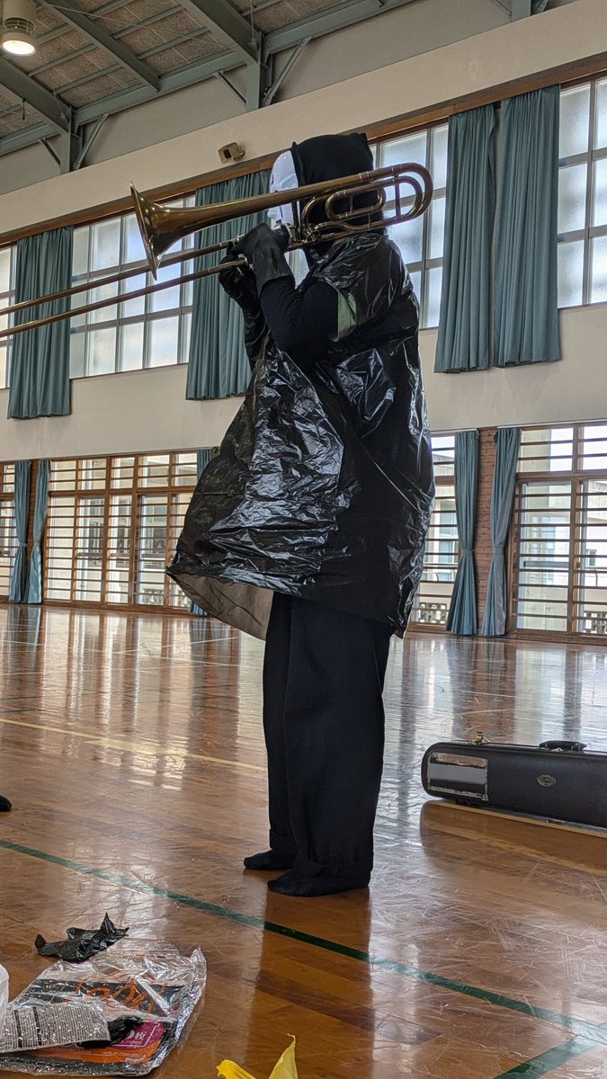 okikokusui's tweet photo. 本日、沖縄４大学の合同演奏会！🎺
沖国体育館にて、
16:30  開場、17:00  開演となります！
たくさんの方のご来場お待ちしておりまーす✨️ https://t.co/EZQRsIq7QJ
