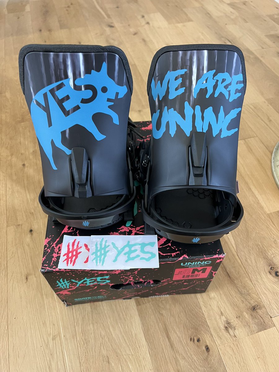 Wardog131's tweet photo. 今年のバイン着弾‼︎
#uninc #yessnowboard #yes https://t.co/lPTguDVD1p