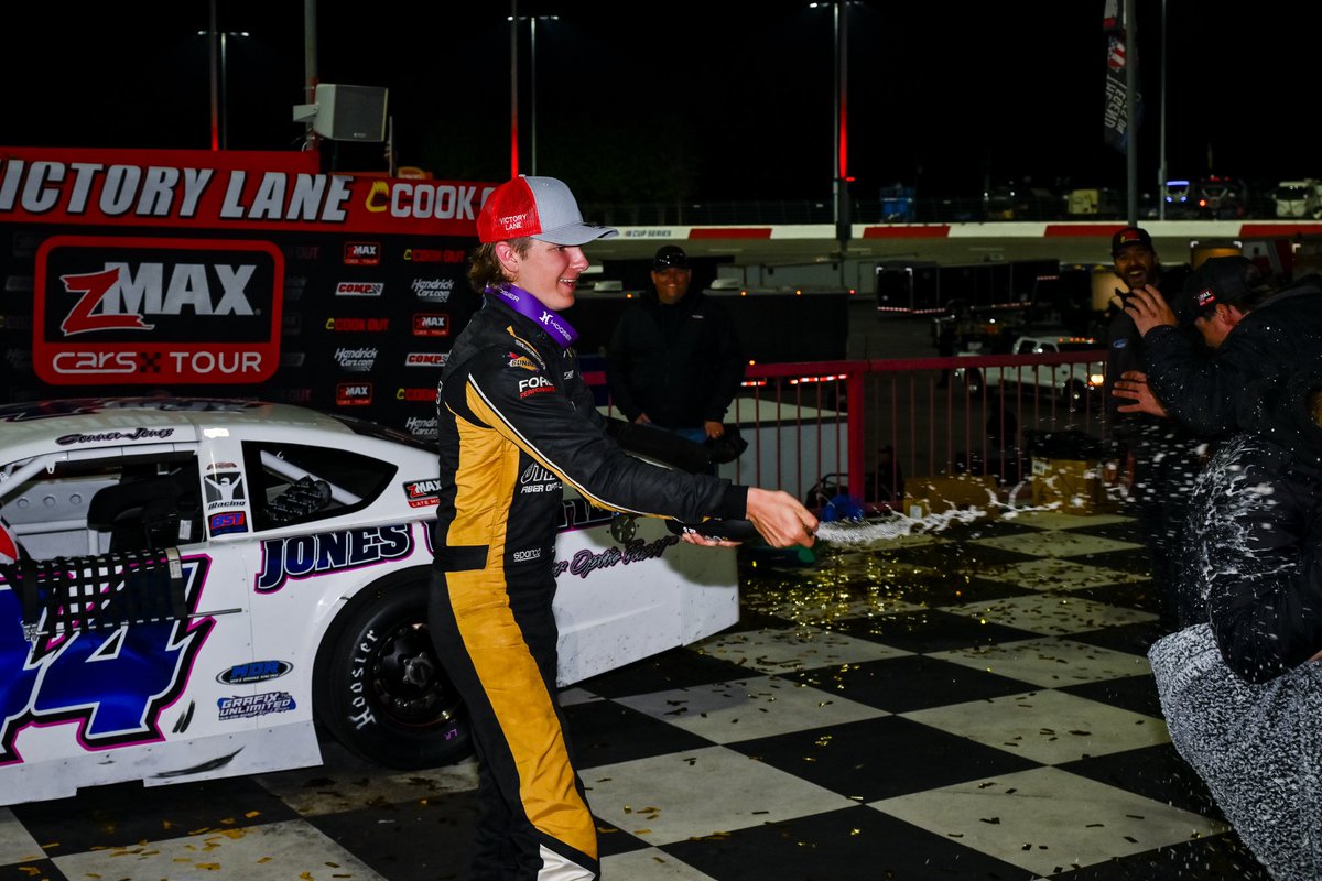 NWBSpeedway's tweet photo. The #ECMD125 winner, @connerjones88. 🏁 https://t.co/3z91eJti6p
