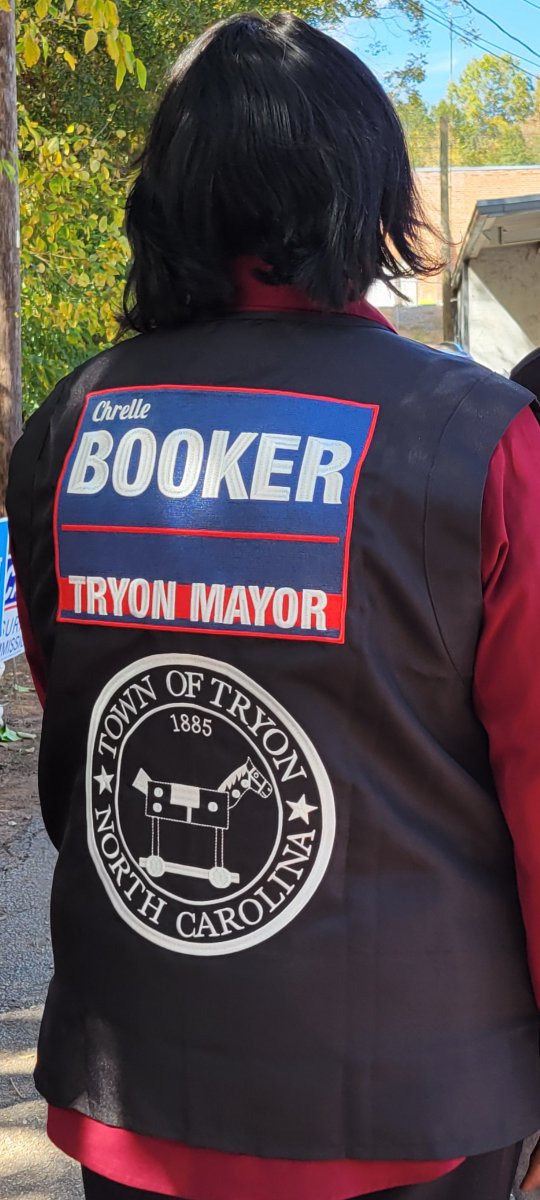 ChrelleBooker's tweet photo. 2 more weeks of Early Voting.  Election Day is November 5th. https://t.co/3ruzhPPaOu
