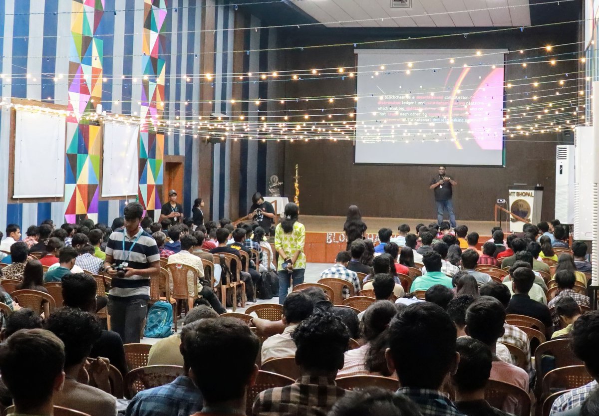 blockchainvitb's tweet photo. Inspiring day at the Blockchain Club! Explored blockchain’s future with Dr. Hemraj Lamkuche and wrapped up with a hands-on smart contract workshop using @Accelchain_, a revolutionary platform that simplifies blockchain development. https://t.co/QXsjvoMwVn