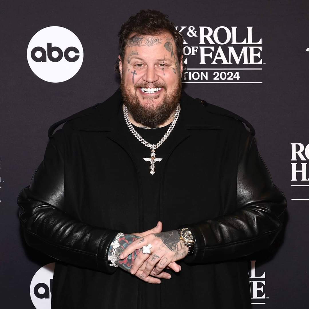 📸 <a href="/JellyRoll615/">Jelly Roll</a> at tonight's 2024 Rock &amp; Roll Hall of Fame Induction Ceremony.

Who watched? #RockHall2024 #RockandRollHallofFame