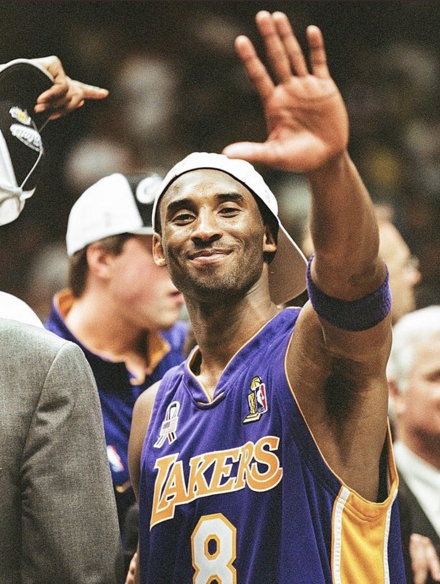 k1que_'s tweet photo. @ThePettiestLA @LFCoinDao Kobe https://t.co/b8dGRl9MNI