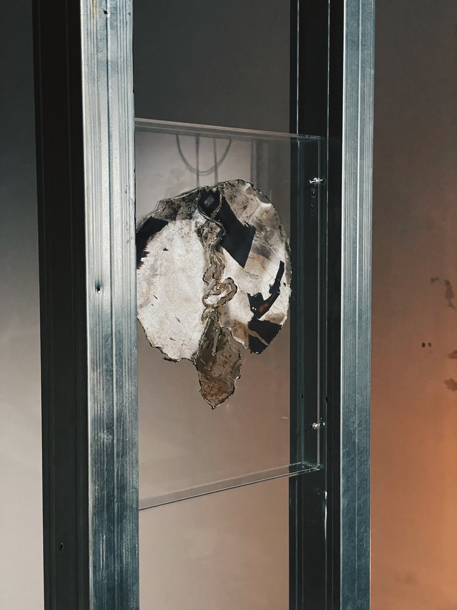 galleryMain's tweet image. 展示スタートしています！