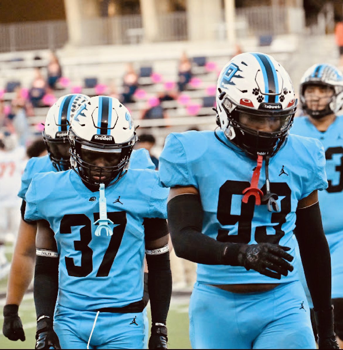 GavinHardeman08's tweet photo. Pics from last night‼️🏈💪🏾🔥🏟️ We won 37 to Seven Lakes 7‼️I would like to thank my Coaches for blessing me with the opportunity to move up from Sub-Varsity to VARSITY this week for our Homecoming Game!@CoachEdwardsIam @BryHicks14 @JavarrisWill30 @coachdhicks @PaetowFootball https://t.co/q4FUKISJ8X