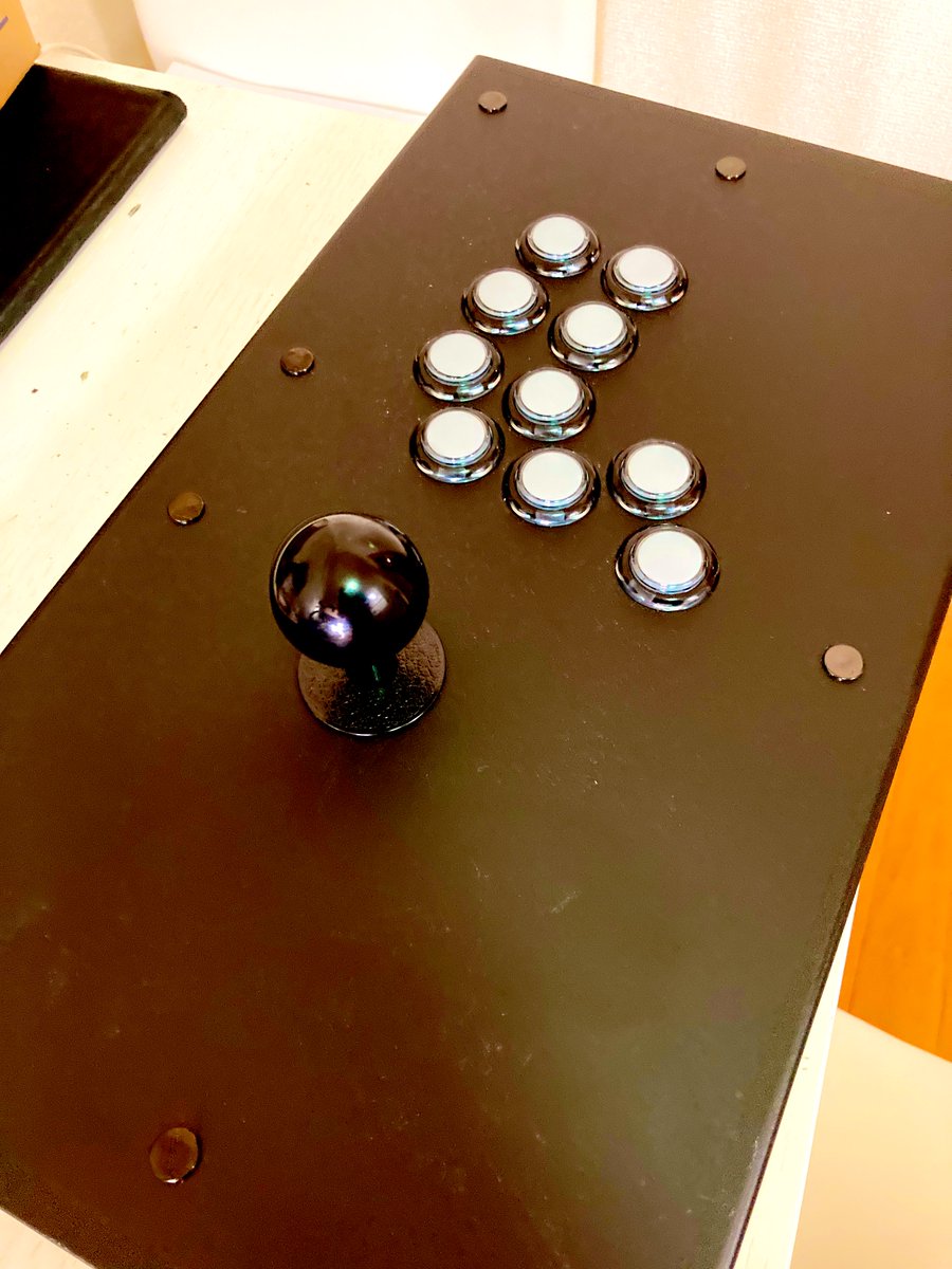 初めてのアケコン改造終了〜！ ガワはPWS FS-24で、ボタンとレバーを三