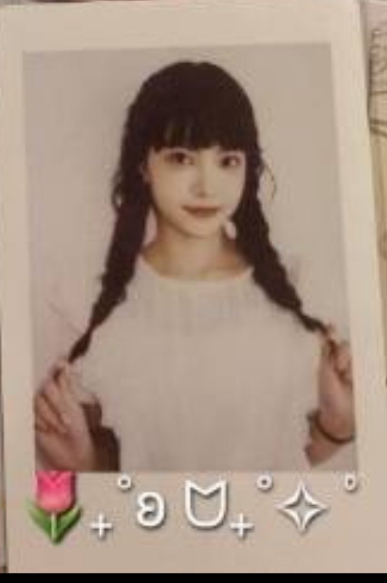 WTO eunchae polaroid sg23 25k aja rd ina!! slightly in rush, dm to claim 
(help rt pls)
#eunchae #wts #wto