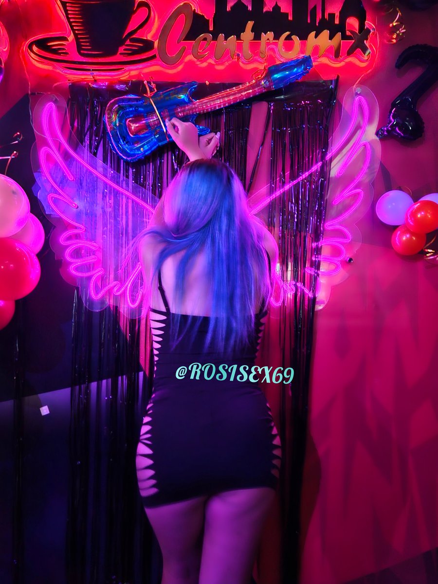 Ya en sitio y empezamos ganando <a href="/Cafe_centromx/">CAFE_CENTROMX🇲🇽</a> <a href="/Cafe_centromx1/">Cafe_centroMx1</a> @SwRocking12 gracias de lujo el premio 😈