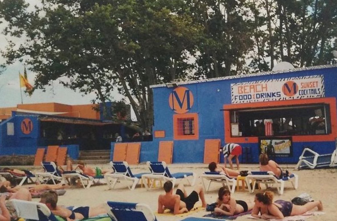 IbizaPast's tweet image. Bar M 1996.

Photo Credit ▶️ @nibriza 

#ibiza #ibizapast #barm #1995 #95 #nineties #manumission