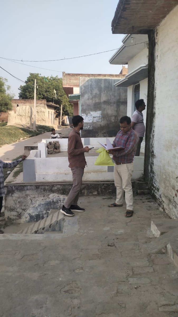 EChayal's tweet photo. खण्ड-चायल के विधुत उपकेंद्र मूरतगंज से पोषित क्षेत्रों में बकायेदार उपभोक्ताओं की राजस्व वसूली/विच्छेदन की कार्यवाही की जा रही है,उपभोक्ता समय से बिल जमा करे और कानूनी कार्यवाही से बचेंI
@UPPCLLKO
@CMOfficeUP
@UppclChairman
@EMofficeUP
@aksharmaBharat
@ceelec_ald
@PuVVNLKAUSHAMBI https://t.co/NddUNl4Cgs