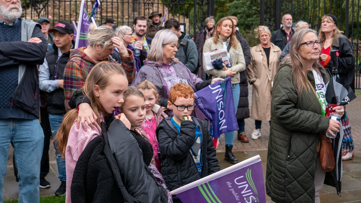 UNISONEastern's tweet photo. What an amazing day in Colchester, 200 people marching through the streets from across Essex and Suffolk to tell @ESNEFT #InHouseIsBest! https://t.co/o5Snt8JEqP
