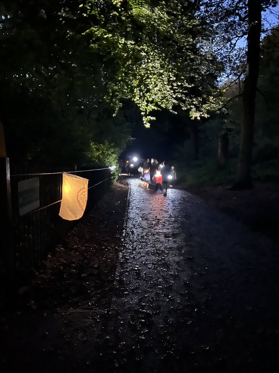 A great big thank you to everyone from Bearwood and beyond who came along to our Procession Of Light yesterday to say all refugees and asylum seekers are welcome here.
We’re so grateful that it didn’t rain during the procession!