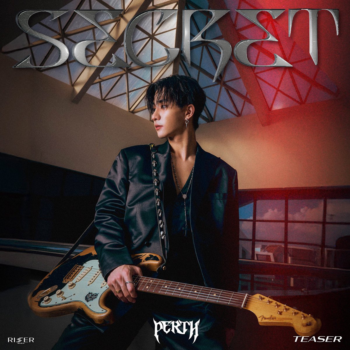 RiserMusic's tweet photo. Oh You’re My Secret 🔥

SECRET - PERTH
TEASER

🧷https://t.co/9gCAXsHo10

🔜 21.10.2024
YOUTUBE : RISER MUSIC
&amp; ALL STREAMING

#PERTHNewsingle
#PerthTanapon
#RISERMUSIC https://t.co/nIHlCAeH0K